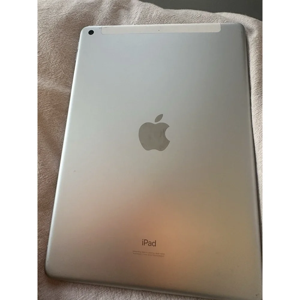 7th Generation Apple iPad In Perfect Condition Barley Used